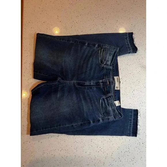 Garage distressed denim size 11 juniors - Picture 2 of 5